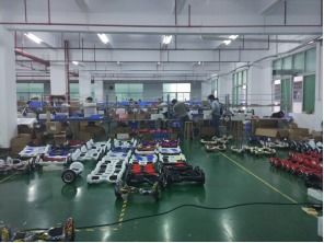 只剩100萬養(yǎng)活900名工人，外貿(mào)工廠的生存之路 轉(zhuǎn)向國(guó)內(nèi)貿(mào)易代理